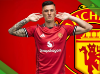 Benjamin Šeško's transfer to Manchester United is complete