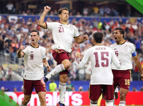 L’Espagne rejoint la finale du Mondial alors que la sortie de la France ouvre la fin de l’ère Deschamps